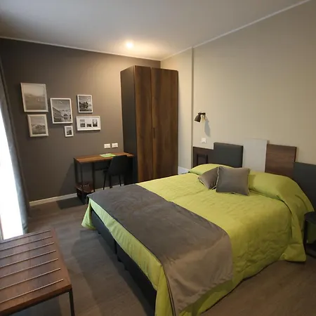 Pove 2.4 מלון Pove del Grappa