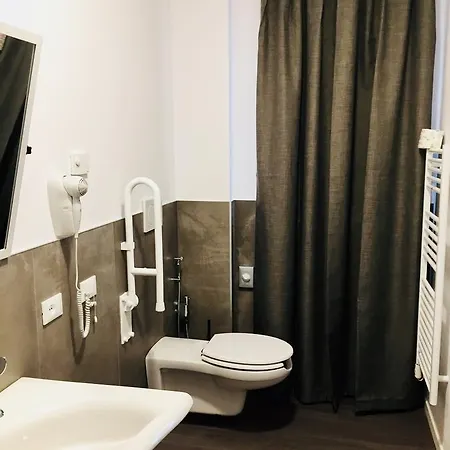 Pove 2.4 Hotel